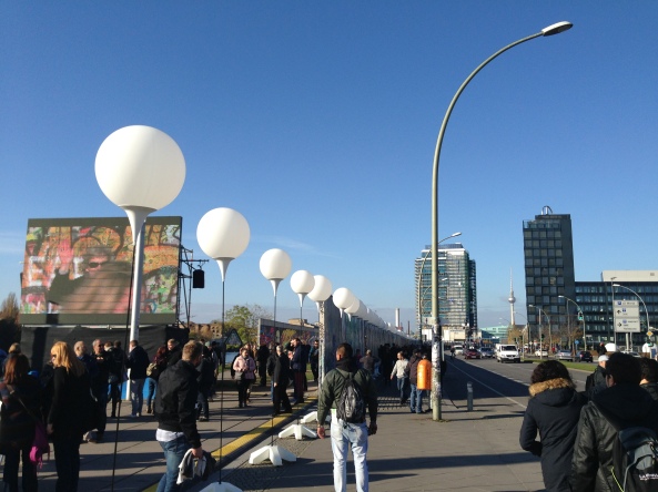 These balloons separated East from West throughout Berlin